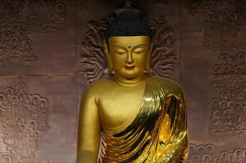 The Traveler's Guide to SIM Cards & Staying Connected Abroad